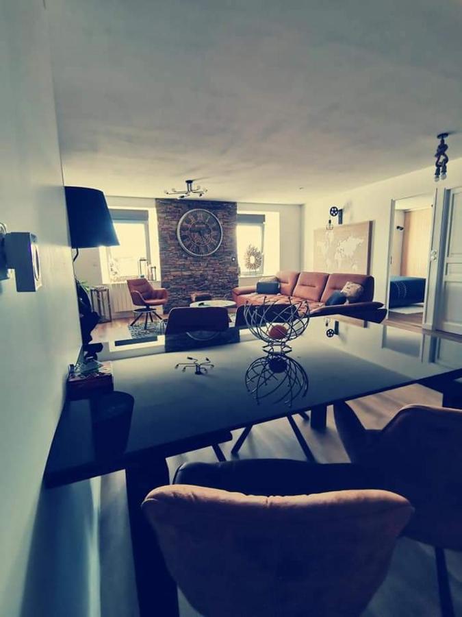 Loft 100M2 Neuf Entierement Equipee Apartment Callac Bagian luar foto